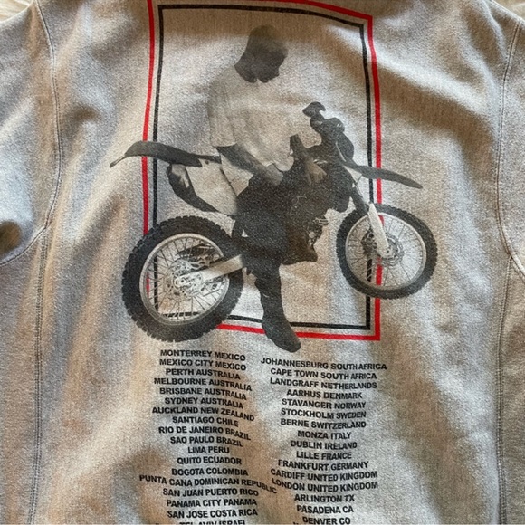 Champion X Justin Bieber Gray Stadium Tour Crewneck Sweatshirt - Picture 2 of 11